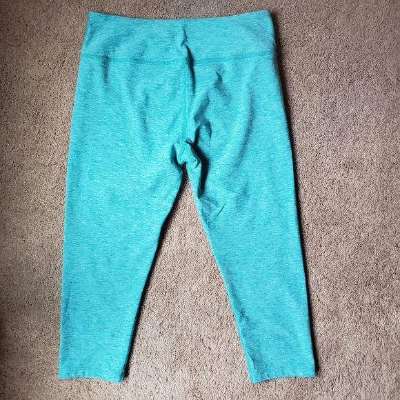 Beyond Yoga Pants - Beyond Yoga Space Dye Turquoise Crop Legging M